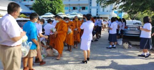 08 11 kratong046