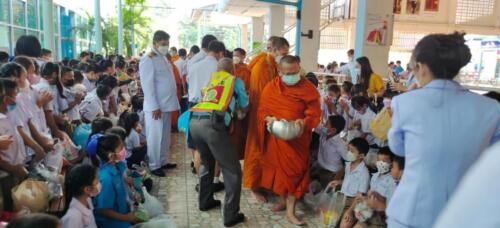 08 11 kratong104