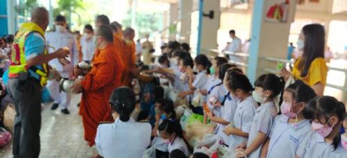 08 11 kratong107
