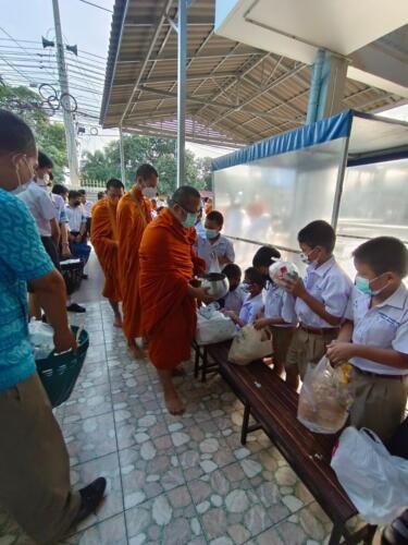 08 11 kratong165