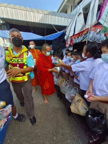 08 11 kratong253
