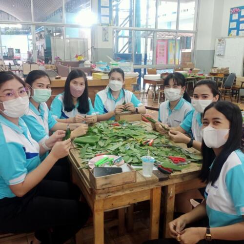 08 11 kratong300