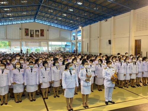 LINE ALBUM วันเฉลิมพระชนมพรรษาสมเด็จพระบรมราชิน 77