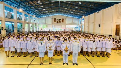 LINE ALBUM วันเฉลิมพระชนมพรรษาสมเด็จพระบรมราชิน 81
