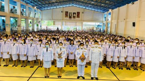 LINE ALBUM วันเฉลิมพระชนมพรรษาสมเด็จพระบรมราชิน 83